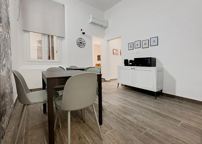 Realkasa Galliera Home&suites