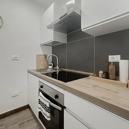 Realkasa Galliera & Lägenhet Bologna